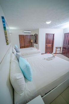 Paradise Beach Hotel & Resort