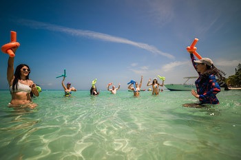 Paradise Beach Hotel & Resort