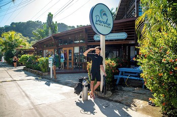 Paradise Beach Hotel & Resort