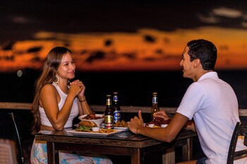Paradise Beach Hotel & Resort