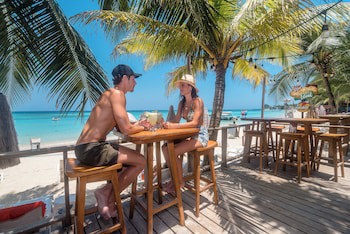 Paradise Beach Hotel & Resort