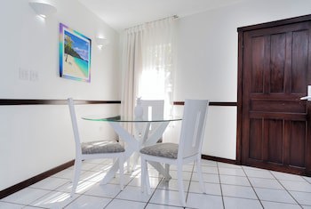 Paradise Beach Hotel & Resort