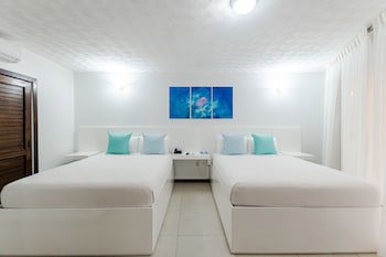Paradise Beach Hotel & Resort