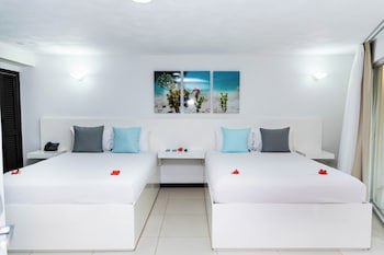 Paradise Beach Hotel & Resort