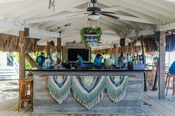 Paradise Beach Hotel & Resort