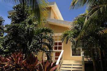Paradise Beach Hotel & Resort