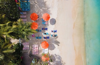 Paradise Beach Hotel & Resort