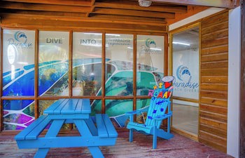 Paradise Beach Hotel & Resort