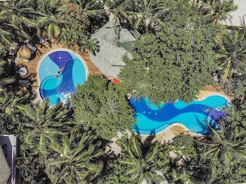 Paradise Beach Hotel & Resort