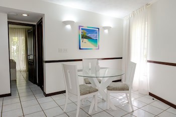 Paradise Beach Hotel & Resort
