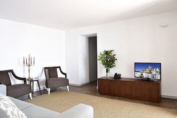 The Noble House By Unlock Hotels