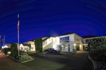Delorenzo's Studio Apartments