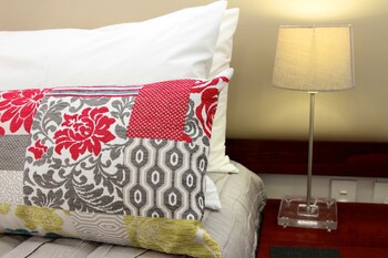 Delorenzo's Studio Apartments