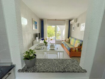 Apartamentos Tierra De Irta 3000