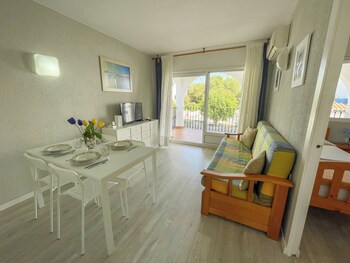 Apartamentos Tierra De Irta 3000