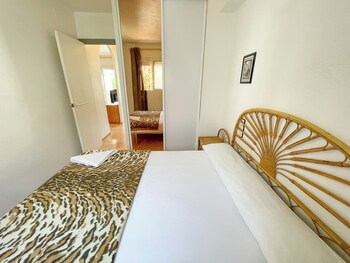 Apartamentos Tierra De Irta 3000