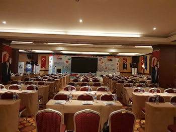 Buyukhanli Park Hotel Deluxe & Residence - Special Class