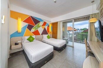 Bliss Surfer Hotel By Tritama Hospitality