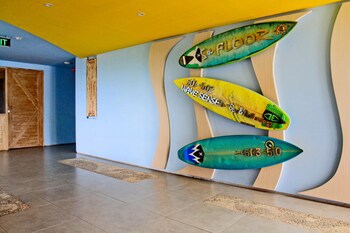 Bliss Surfer Hotel By Tritama Hospitality