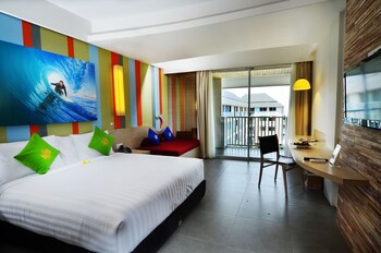 Bliss Surfer Hotel By Tritama Hospitality