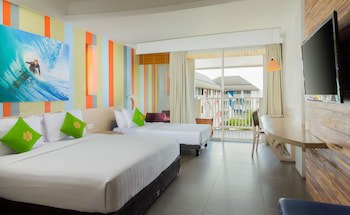 Bliss Surfer Hotel By Tritama Hospitality
