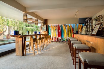 Bliss Surfer Hotel By Tritama Hospitality