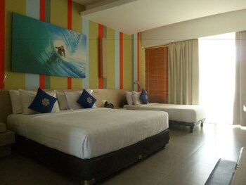 Bliss Surfer Hotel By Tritama Hospitality