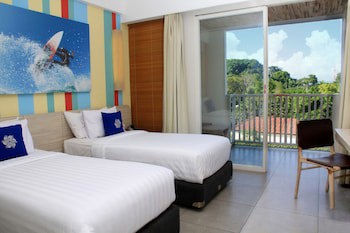 Bliss Surfer Hotel By Tritama Hospitality