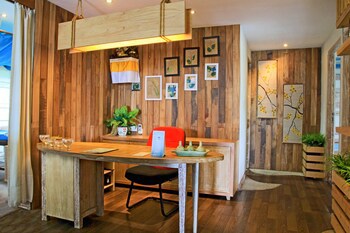 Bliss Surfer Hotel By Tritama Hospitality