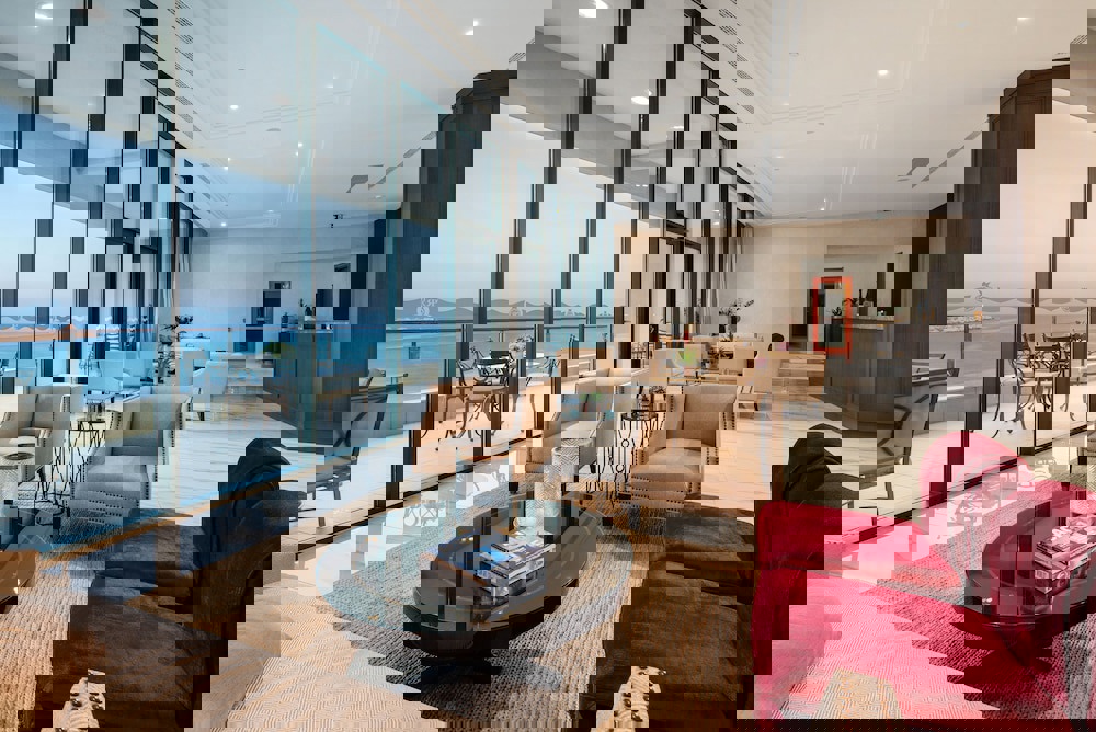 Royal Princess Hotel