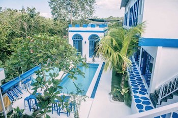 Bombora Surf Camp
