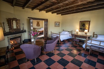 Hotel Museo Mayan Inn De Guatemala