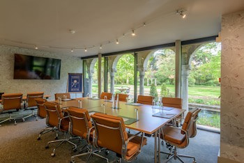 Warren House