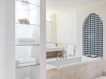 Juweira Boutique Hotel - Adults Only