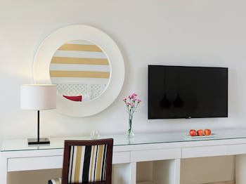 Juweira Boutique Hotel - Adults Only