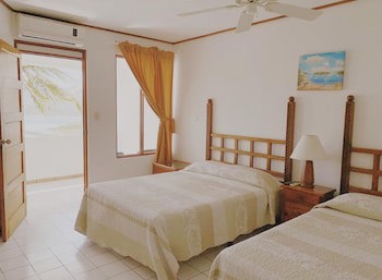 Flamingo Marina Resort