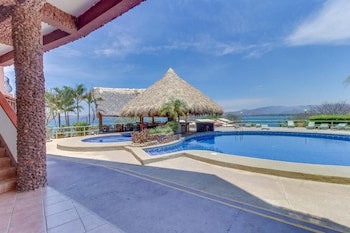 Flamingo Marina Resort