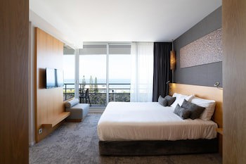 Chateau Royal Beach Resort And Spa