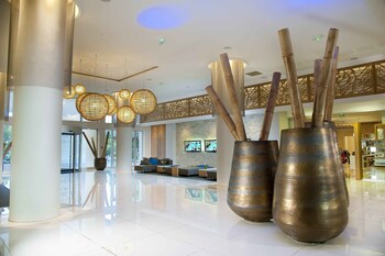 Chateau Royal Beach Resort And Spa