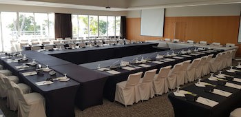 Chateau Royal Beach Resort And Spa