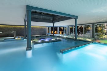 Chateau Royal Beach Resort And Spa