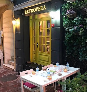 Retropera galeri fotoğrafı