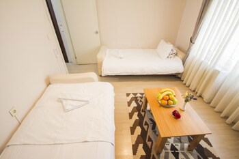 Feyza Apartments