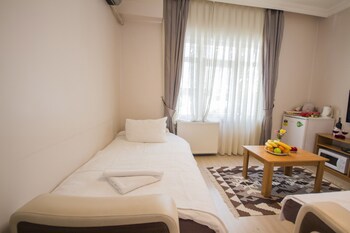 Feyza Apartments