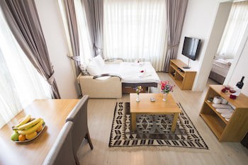 Feyza Apartments