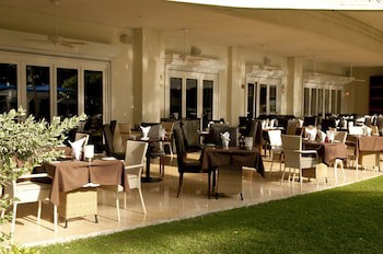 Caribbean Club Luxury Condo Hotel