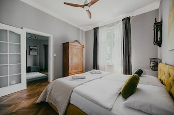 Antique Apartments Old Town