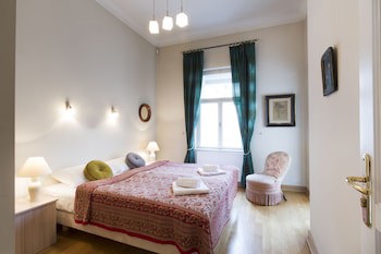 Antique Apartments Old Town