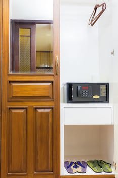 Nak Nakara Hotel