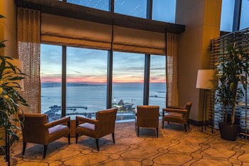 Fairmont Baku - Flame Towers